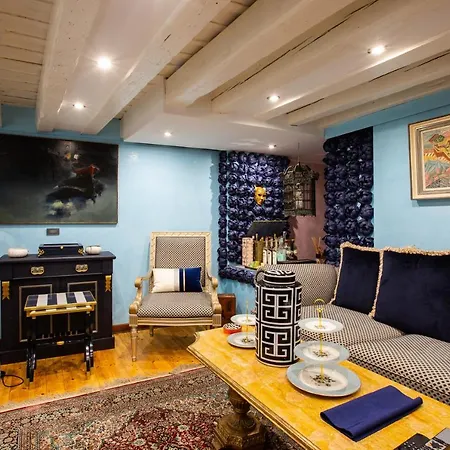 Luxury In * Venice