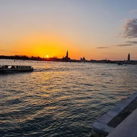 Luxury In Appartamento *